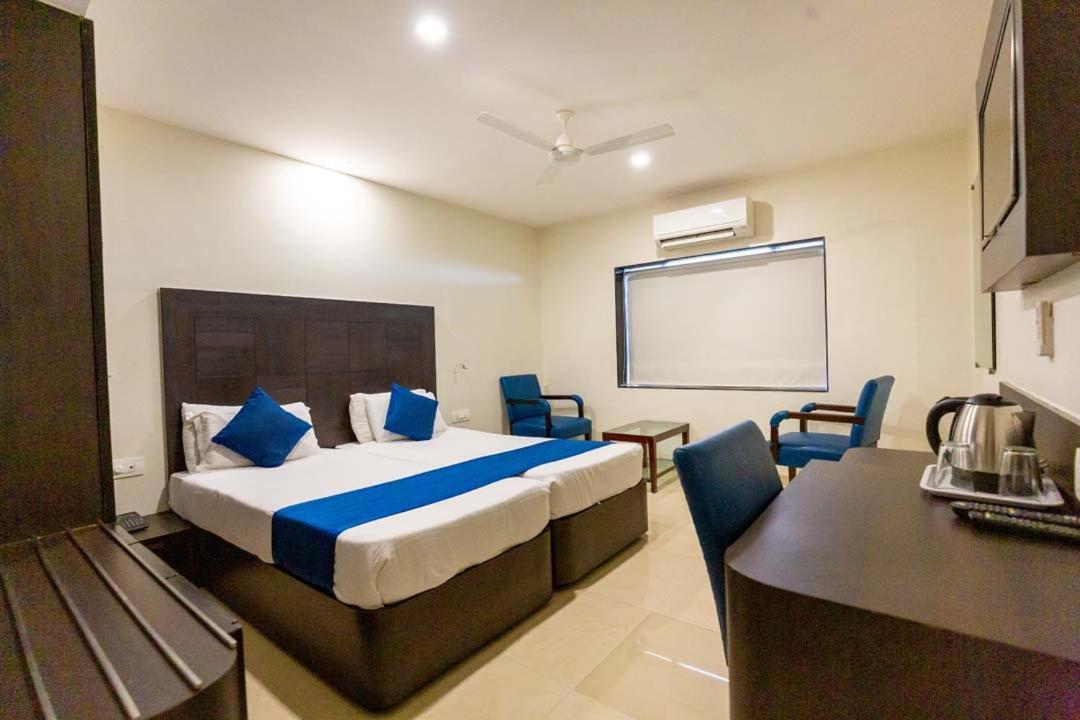 Sukh Hotel Bombaim Exterior foto