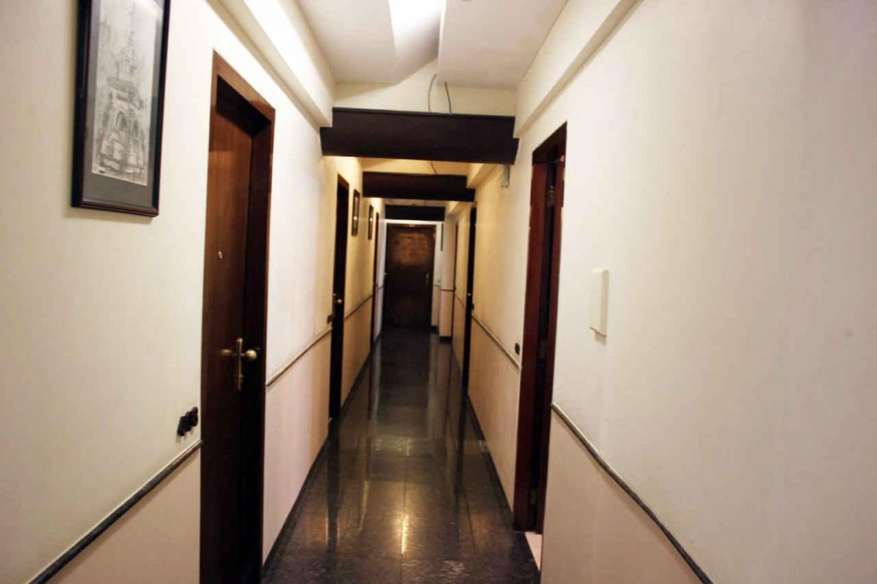 Sukh Hotel Bombaim Exterior foto