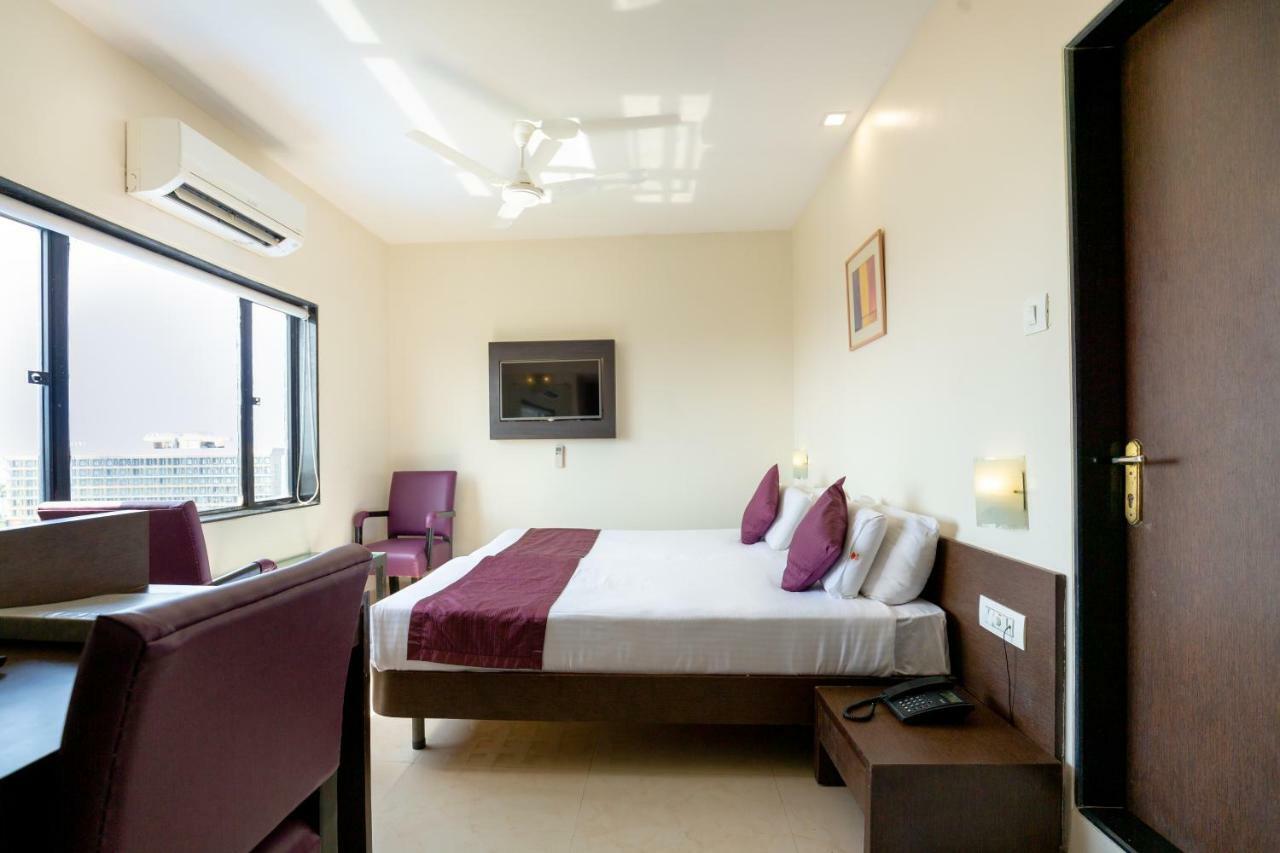 Sukh Hotel Bombaim Exterior foto